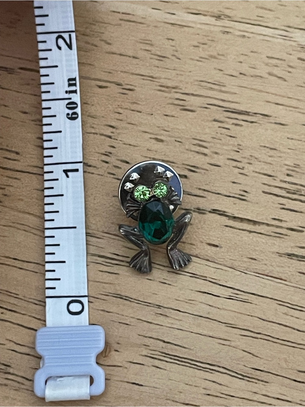 Green mini frog pin brooch lapel rhinestones
 #fairycore #kawaii #cute #cottage
